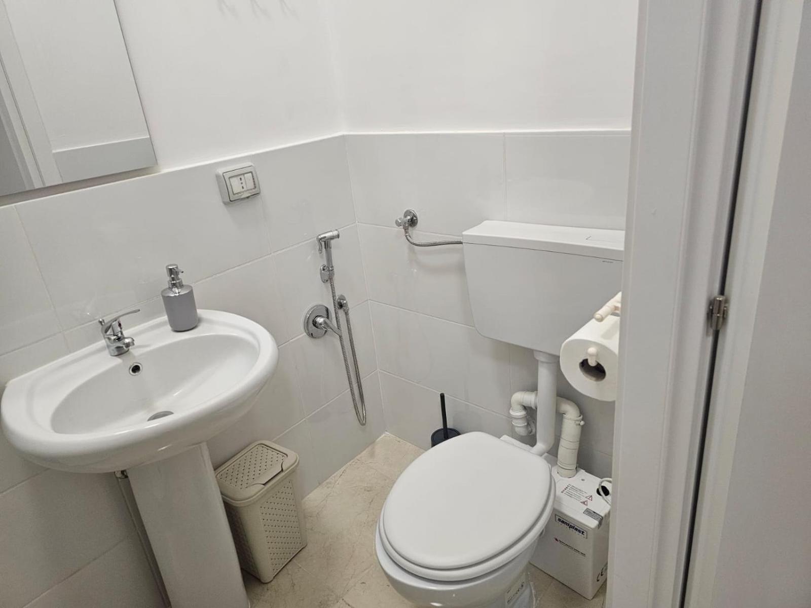 Raynova Otel Roma Dış mekan fotoğraf